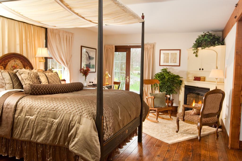 Stonecroft Country Inn Ledyard Center Bilik gambar